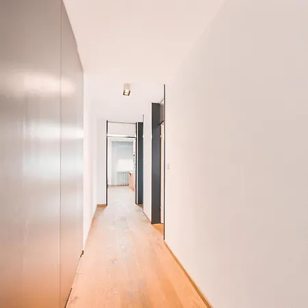 アパート Briger Direkt In Der Stadt ブリーク