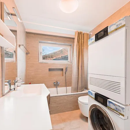 アパート Briger Direkt In Der Stadt ブリーク