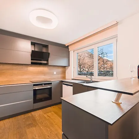 Briger Direkt In Der Stadt Brigue